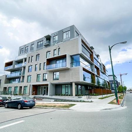 Spacious New Apartment With Working Space@Oakridge Vancouver Kültér fotó
