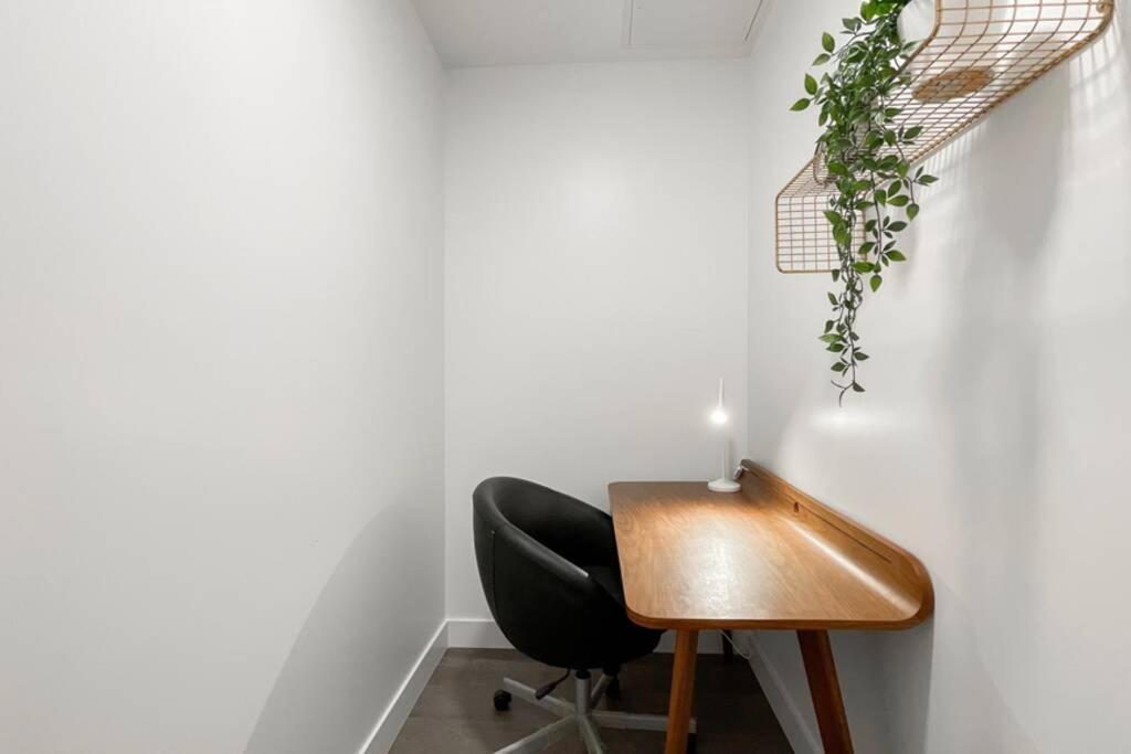 Spacious New Apartment With Working Space@Oakridge Vancouver Kültér fotó